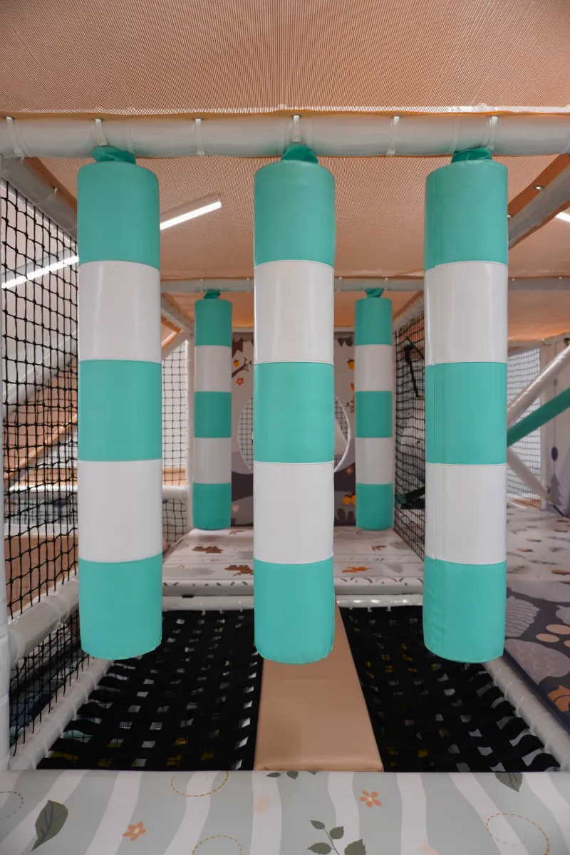 Rutschpartie – Ententini Indoor-Spielplatz